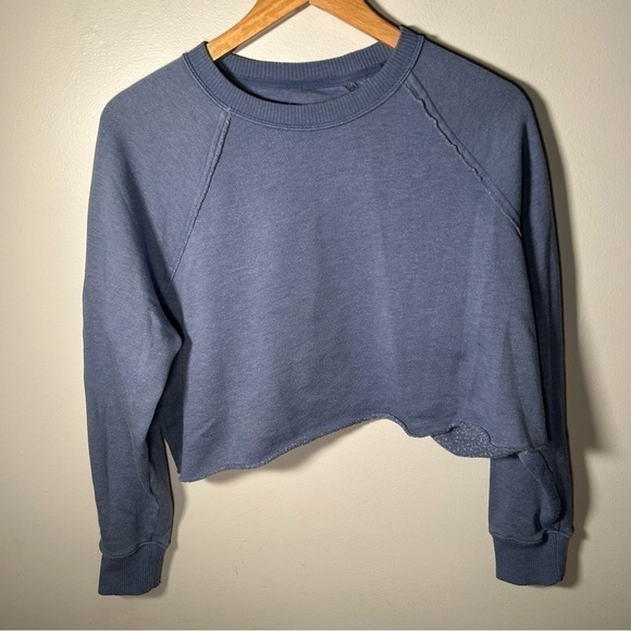 Aerie blue slouchy oversized cropped sweater S - Picture 3 of 6